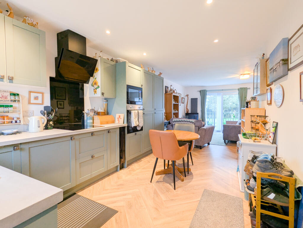 Kitchen 2
