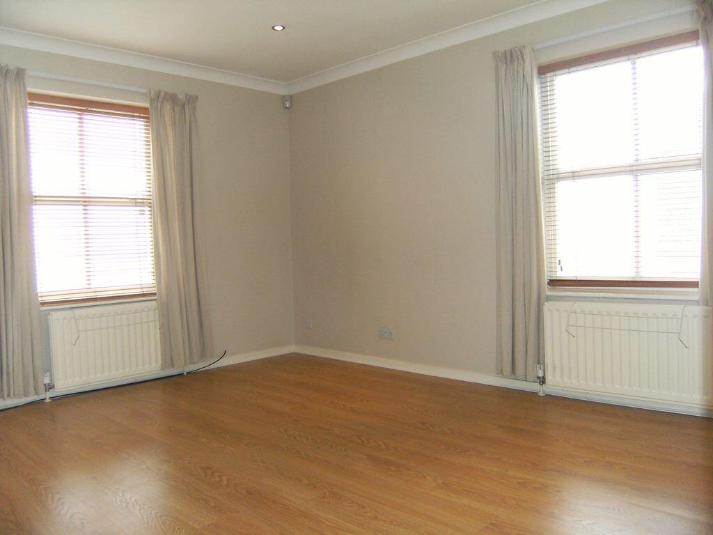 Lounge (Email)