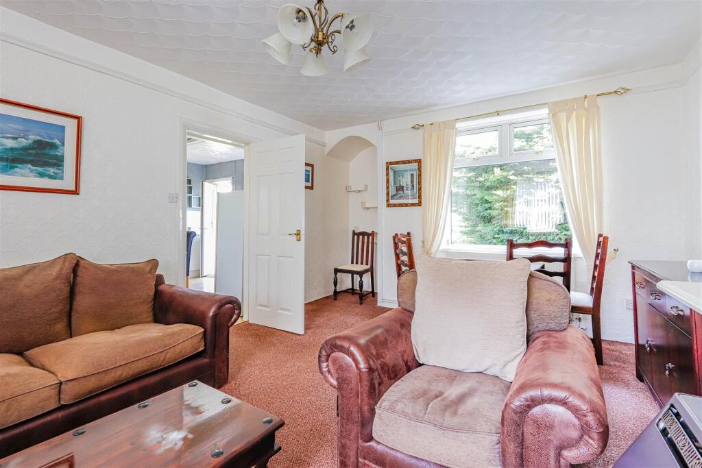 Caradoc Avenue_-5.jpg