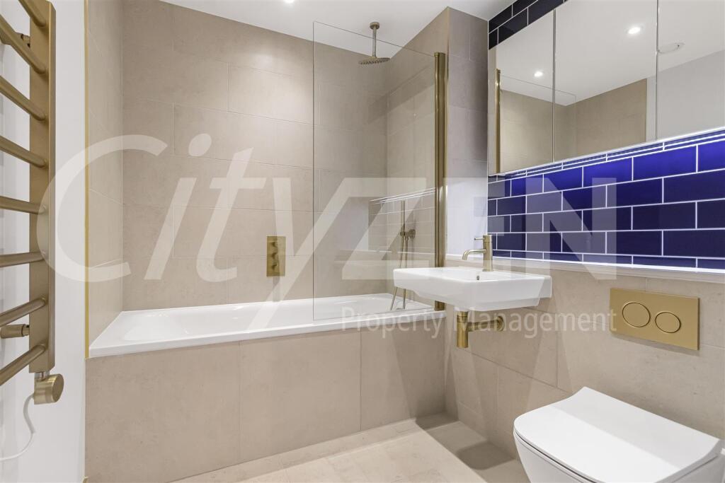 BATHROOM (PHOTO OF SIMILAR APARTMENT)