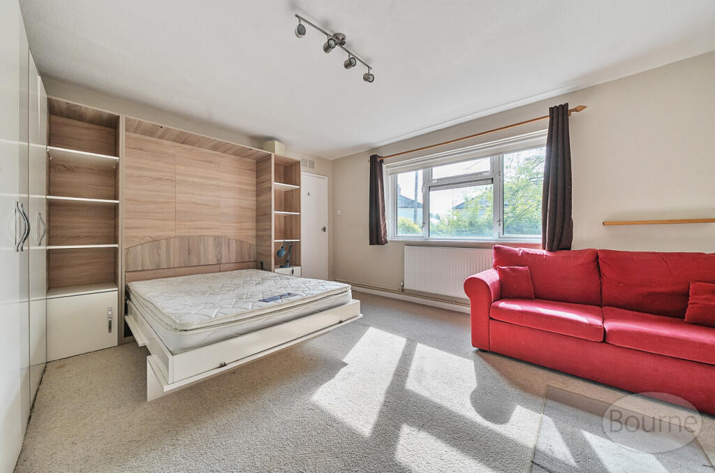 c8c940d7-0da7-483...