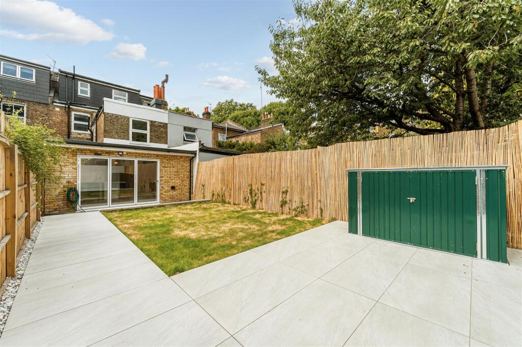 GFF - 7 Mansell Road-10.jpg