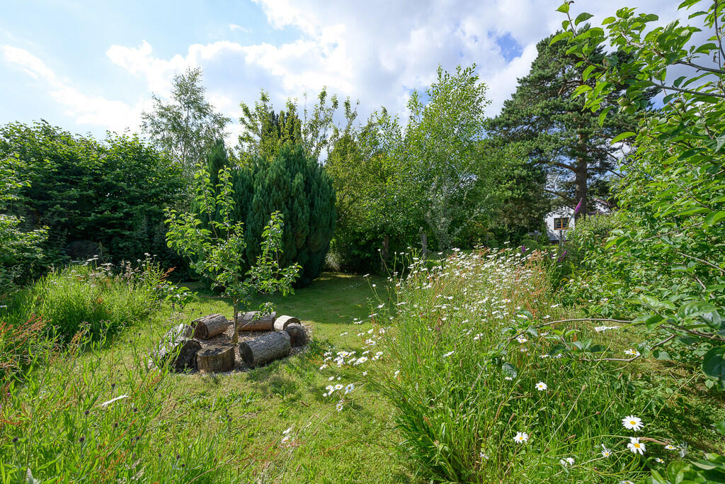 rose cottage exte...