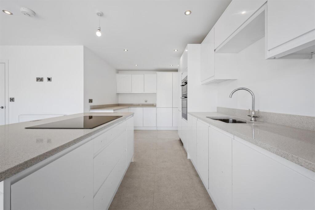 Kitchen/Breakfast/Family Room