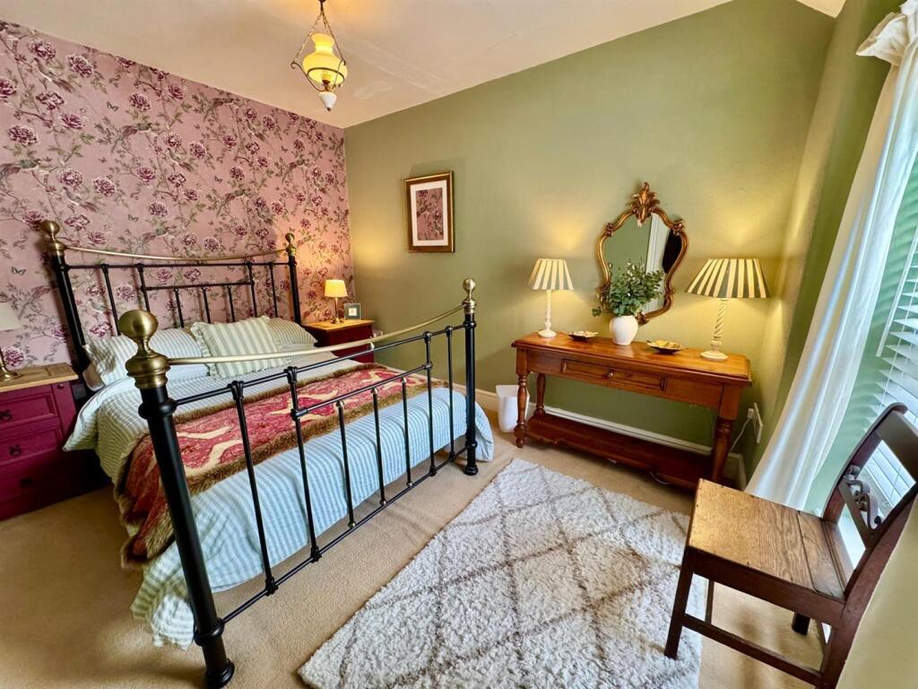 PHOTO-2025-09-08-20-23-53 (6).jpg