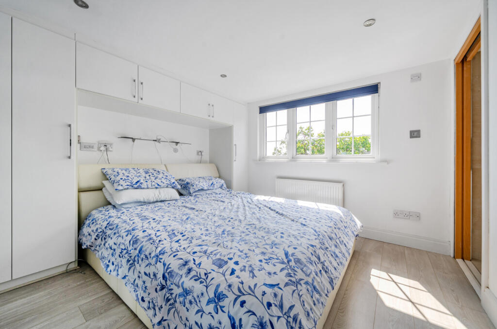 1309405-3-6849958...