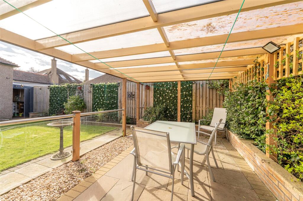Garden Alt