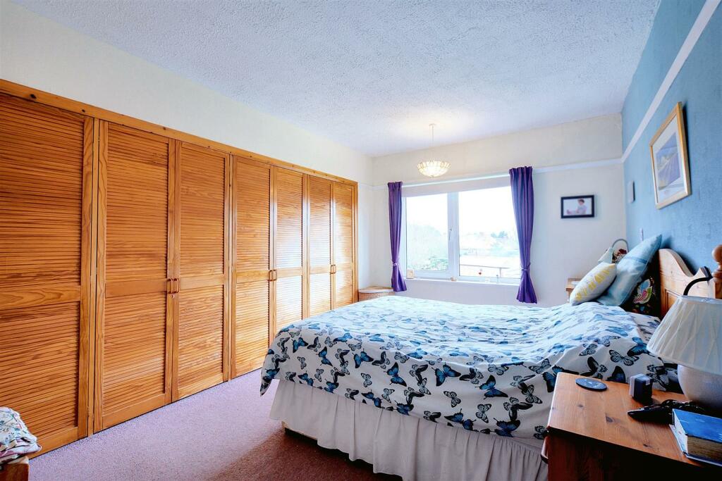 Bedroom 2_1.jpeg