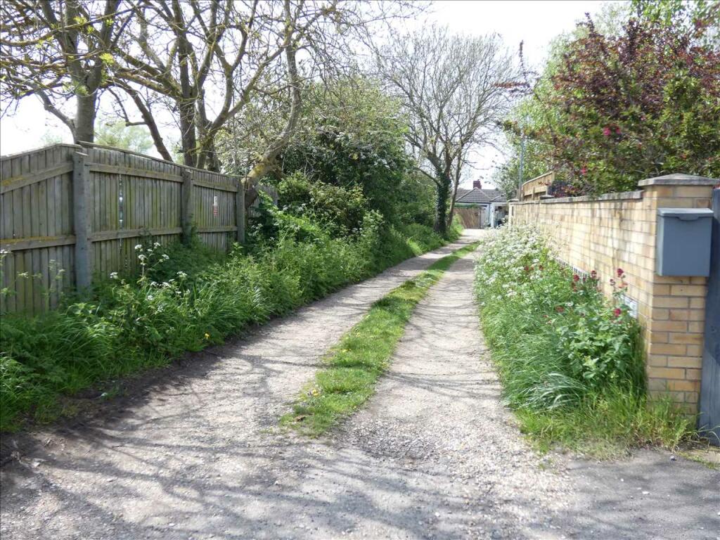 PRIVATE LANE