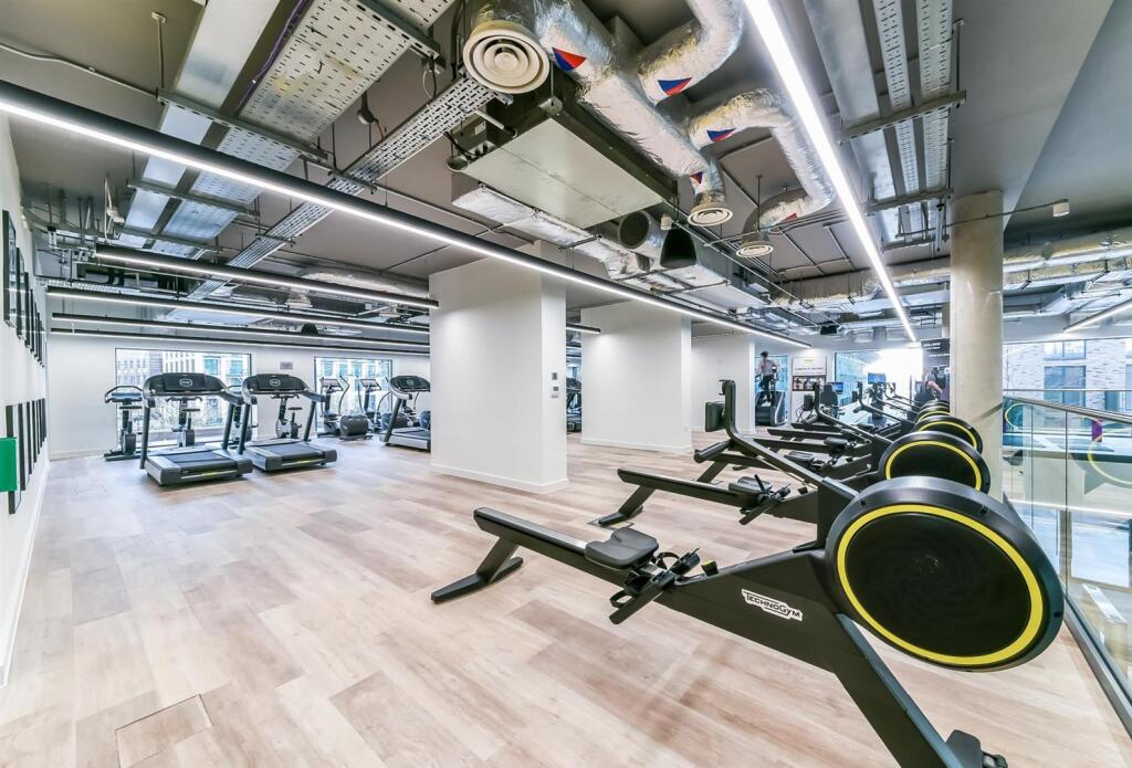 RESIDENTS GYM