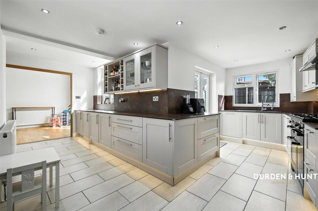 Roding Avenue