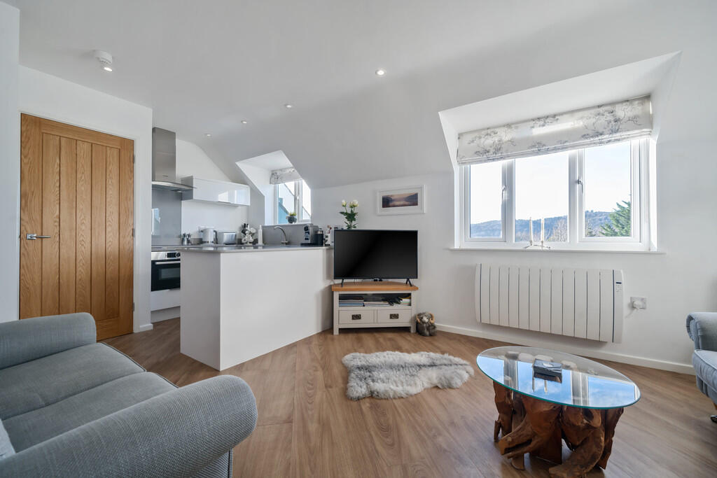 Living Room/Kitch...