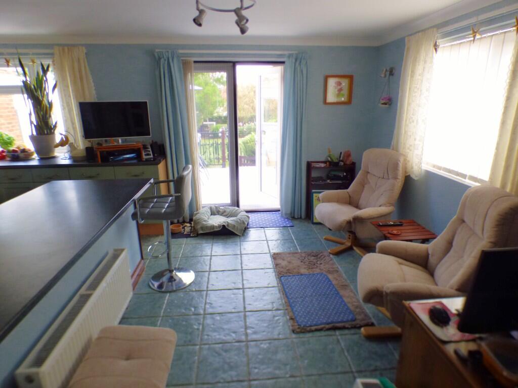 Living Kitchen/Break