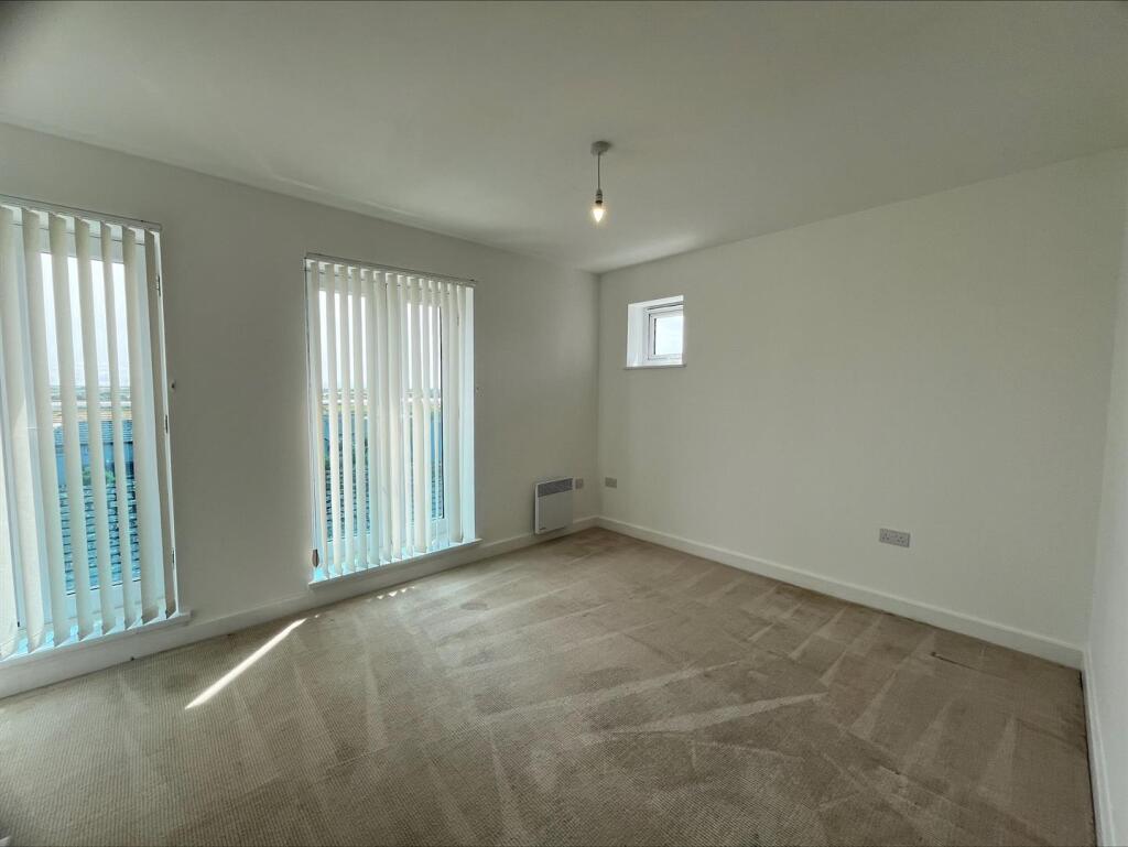 Bedroom 1.jpeg