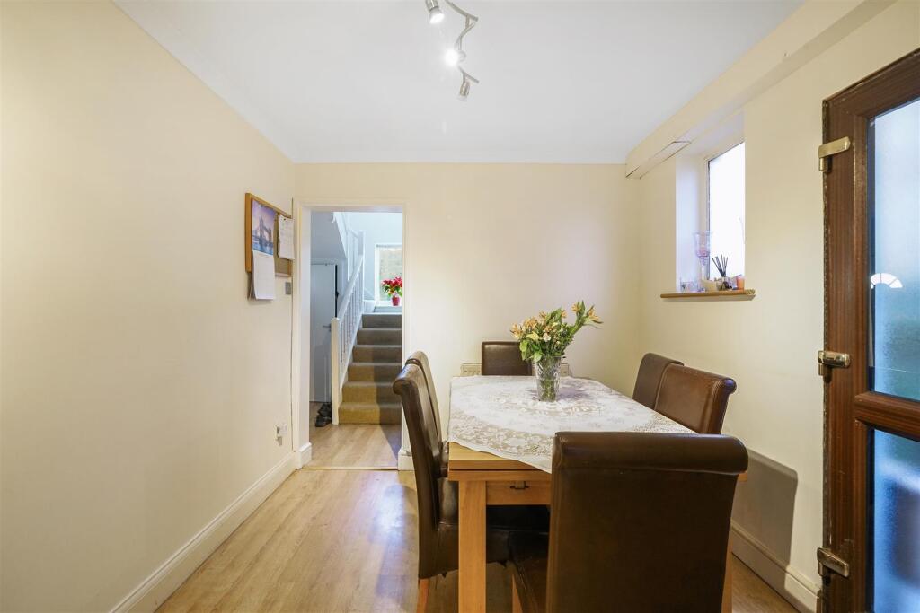 230 Summers Lane - Jg80693qHpGhykqZPRdc.jpg