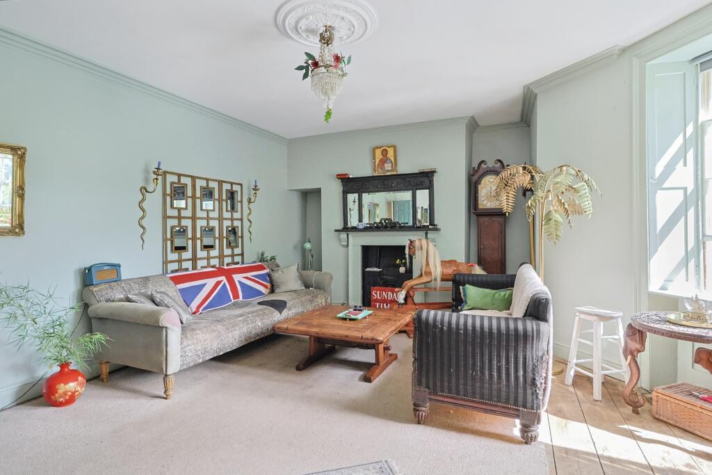 Garden Flat, 12 Kensington Place, Bath, Somerset, BA1 6AP