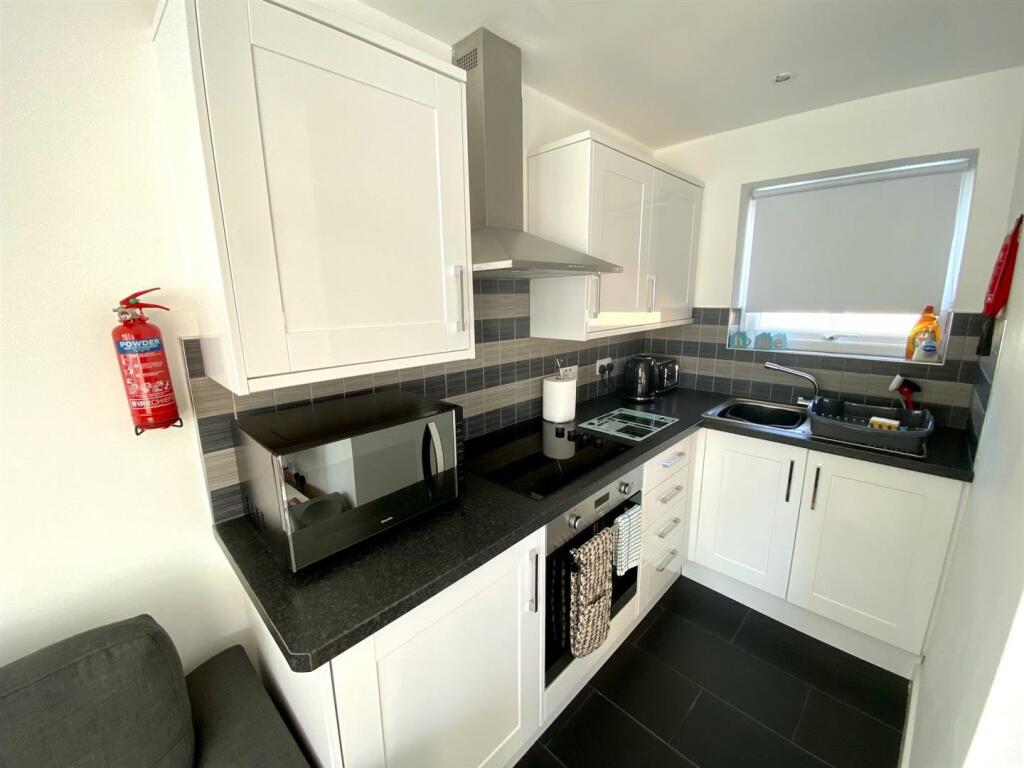 41 Waterside (3).jpg