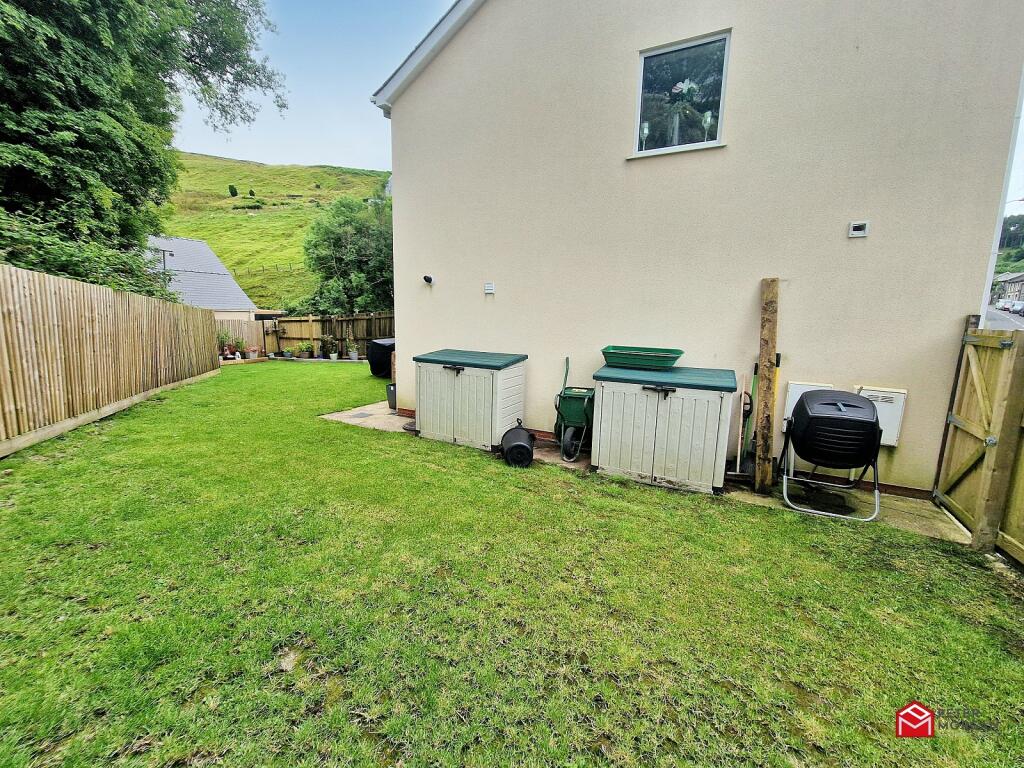 Side Garden