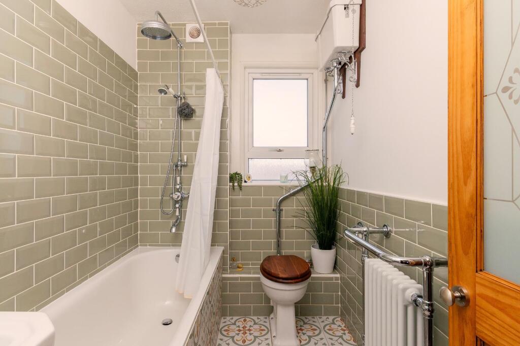 3N0REE - Bathroom B.jpg