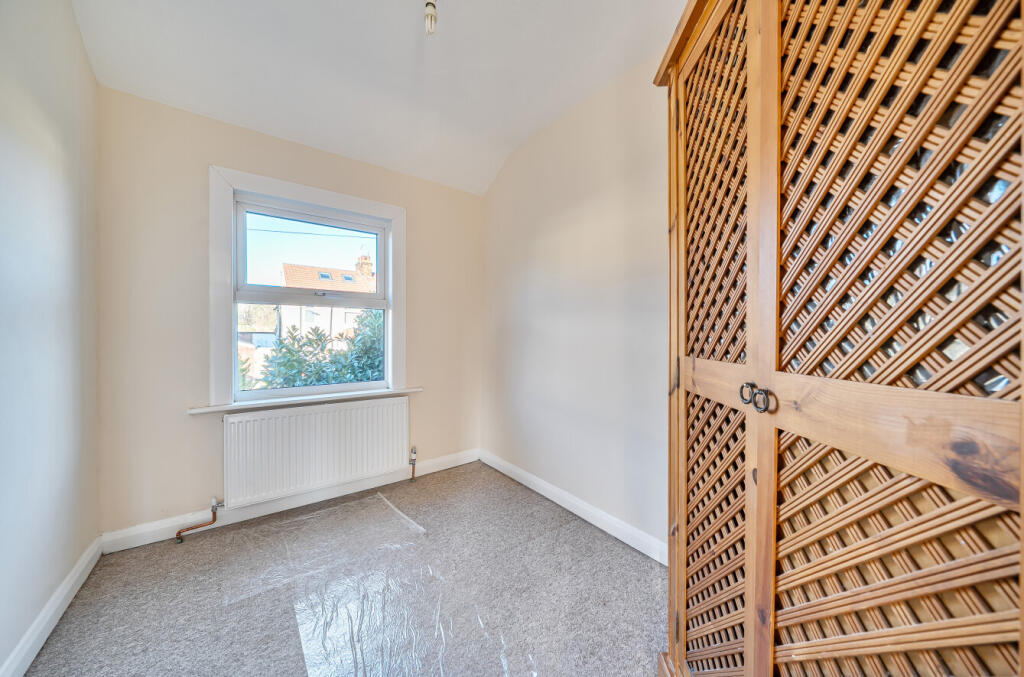 1395107-2-695bbe6...