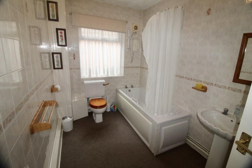 2D0B9843-8E0F-4CB...