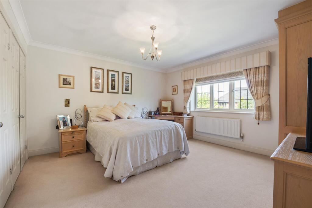 4 Hinchwick Court, Dorridge, B93 8DF_29.jpg