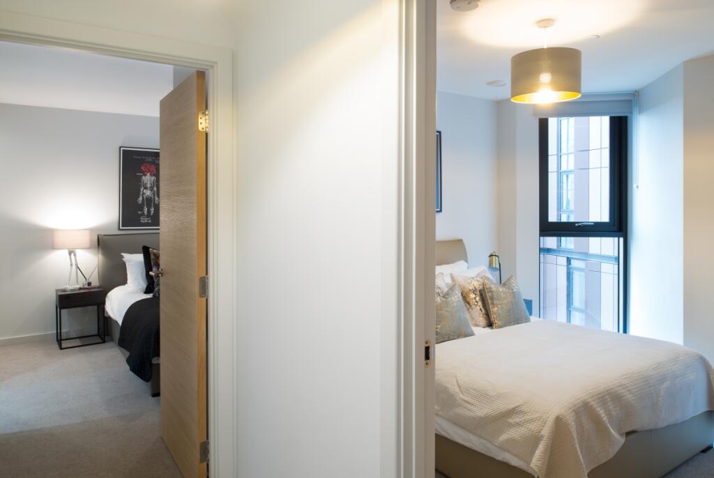 Bedrooms (3)