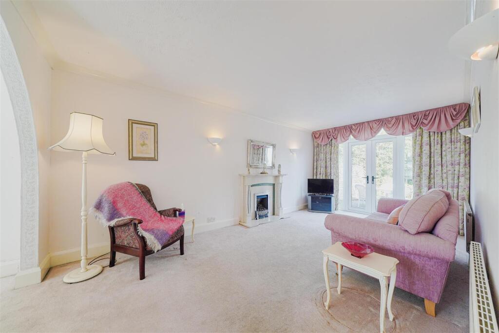 Through Lounge/Dining Room
