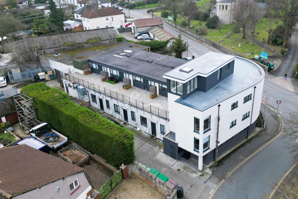 1 - 4 The Parade Church Road &amp; 2 Chapel Road, Bish