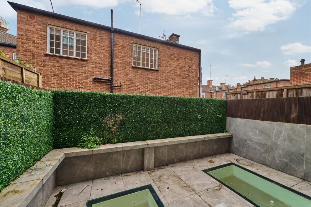 KFH_-_Sloane_Avenue_