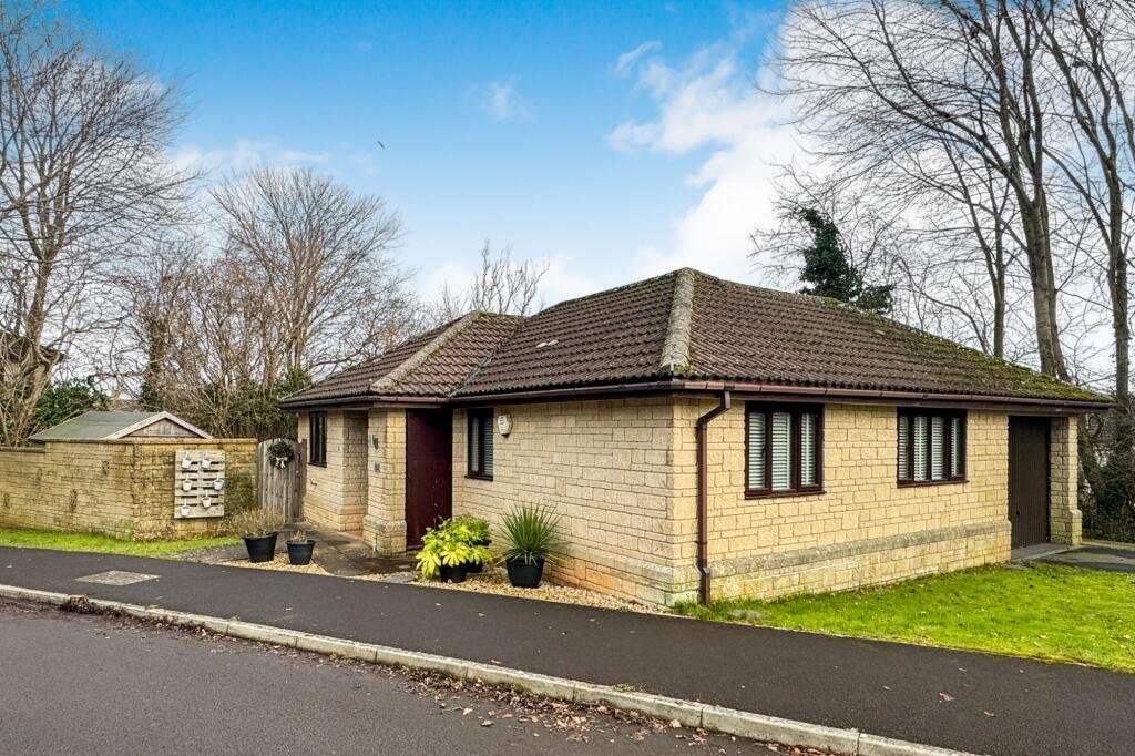 14 Oliver Brooks Road, Midsomer Norton, Radstock BA3 2LA