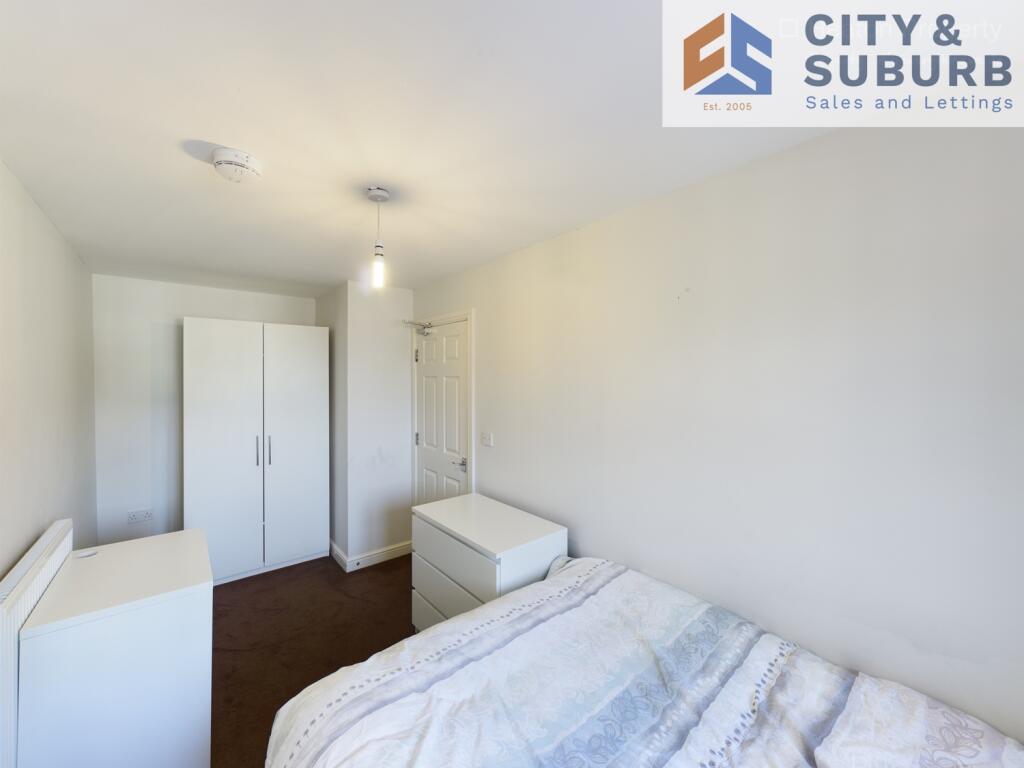HPR130A Bedroom 1 (2)