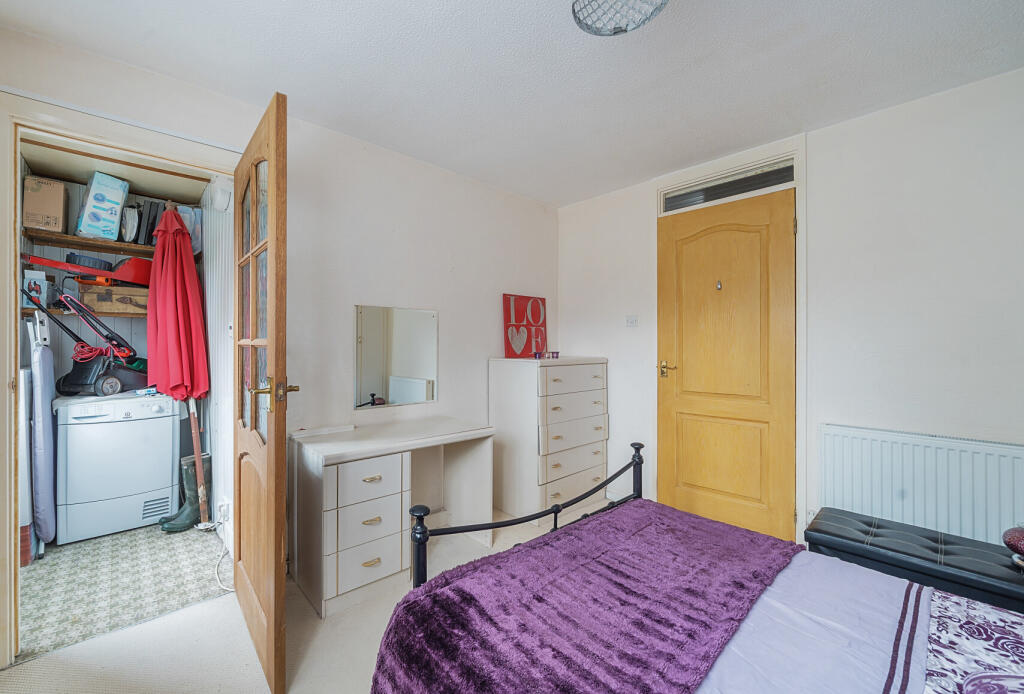 1332257-15-688a05...