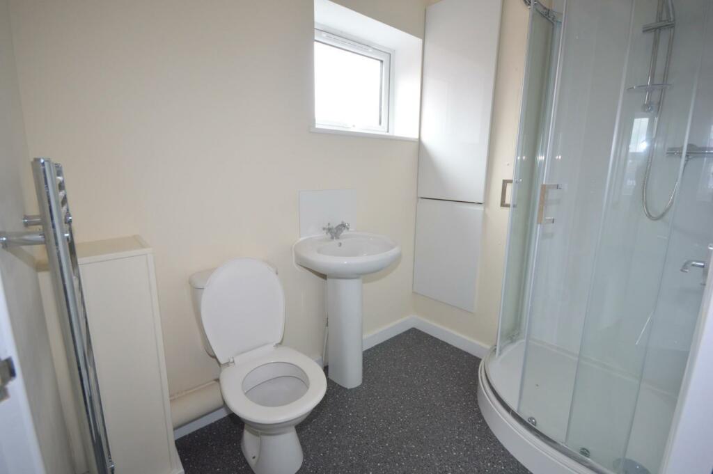 Flat 2 Harlestone Road