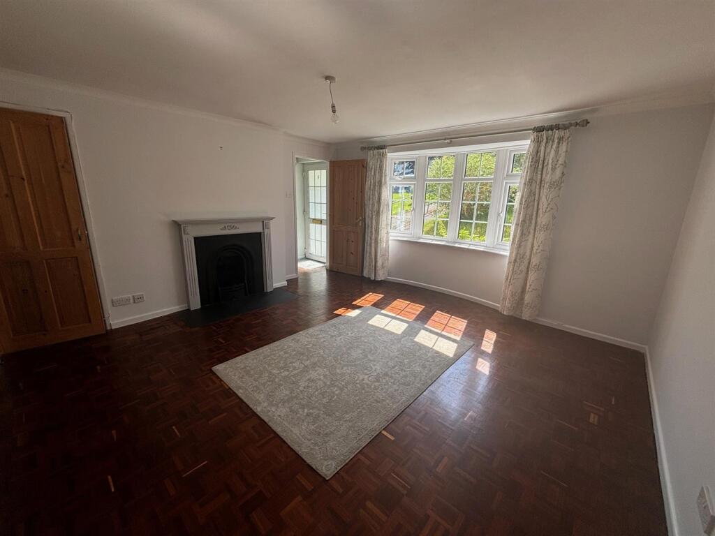 lounge.jpg