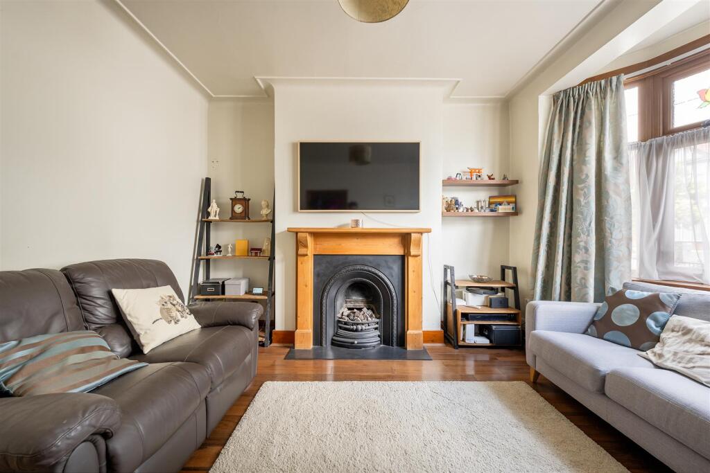 Wadham Avenue, E17