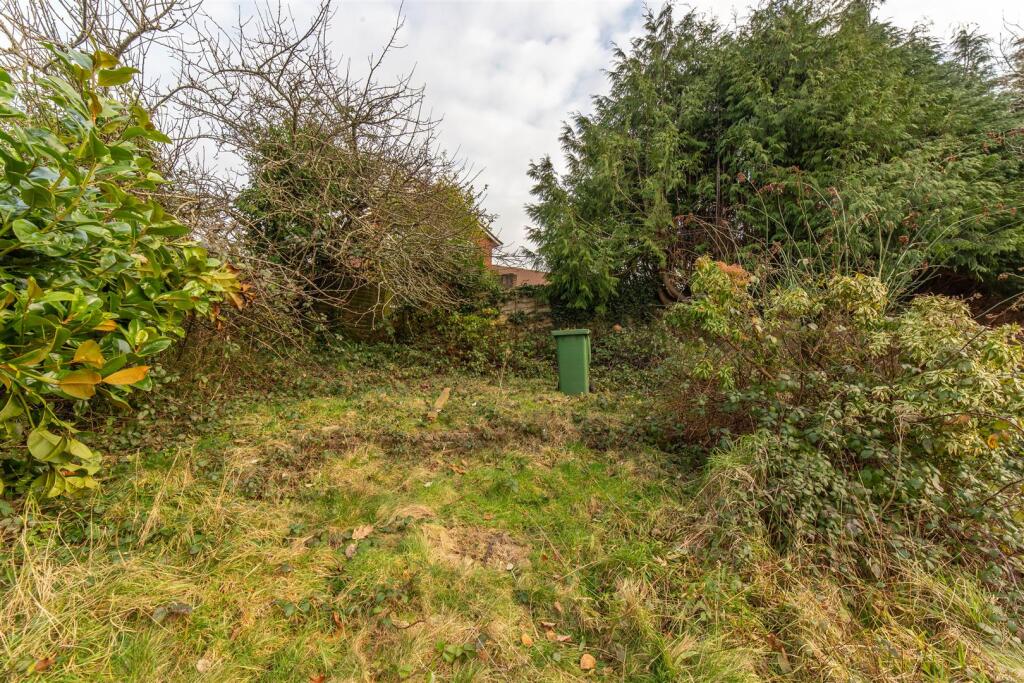 29 Llanyravon Way-20.jpg