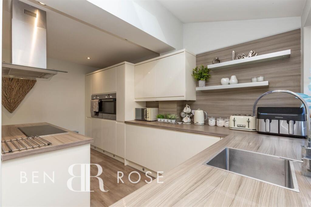 Kitchen/Diner/Family Room