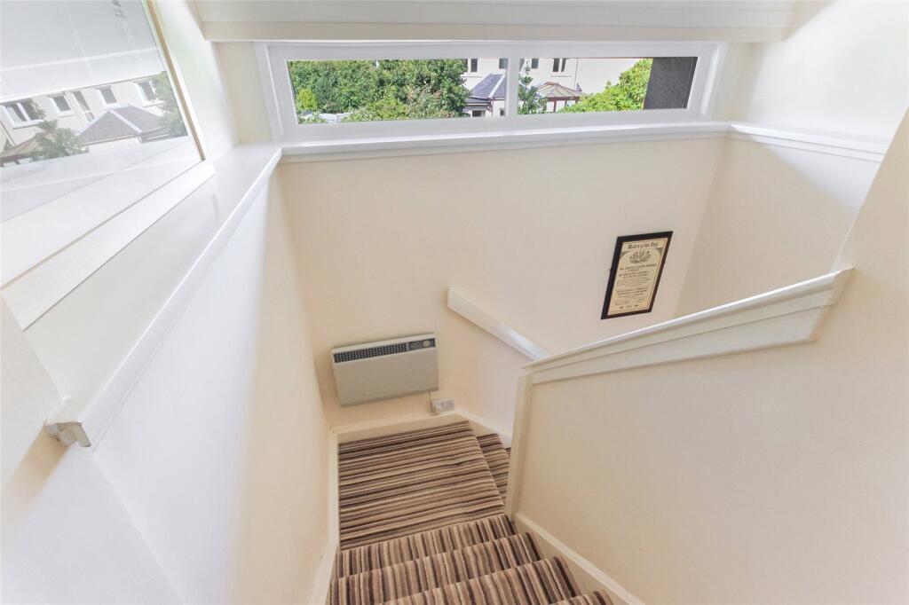 Pentrance Hallway