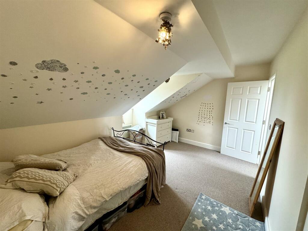 GUEST BEDROOM