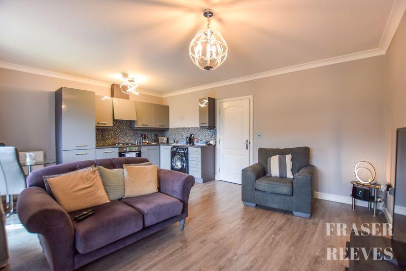 OPEN PLAN KITCHEN / LIVING ROOM