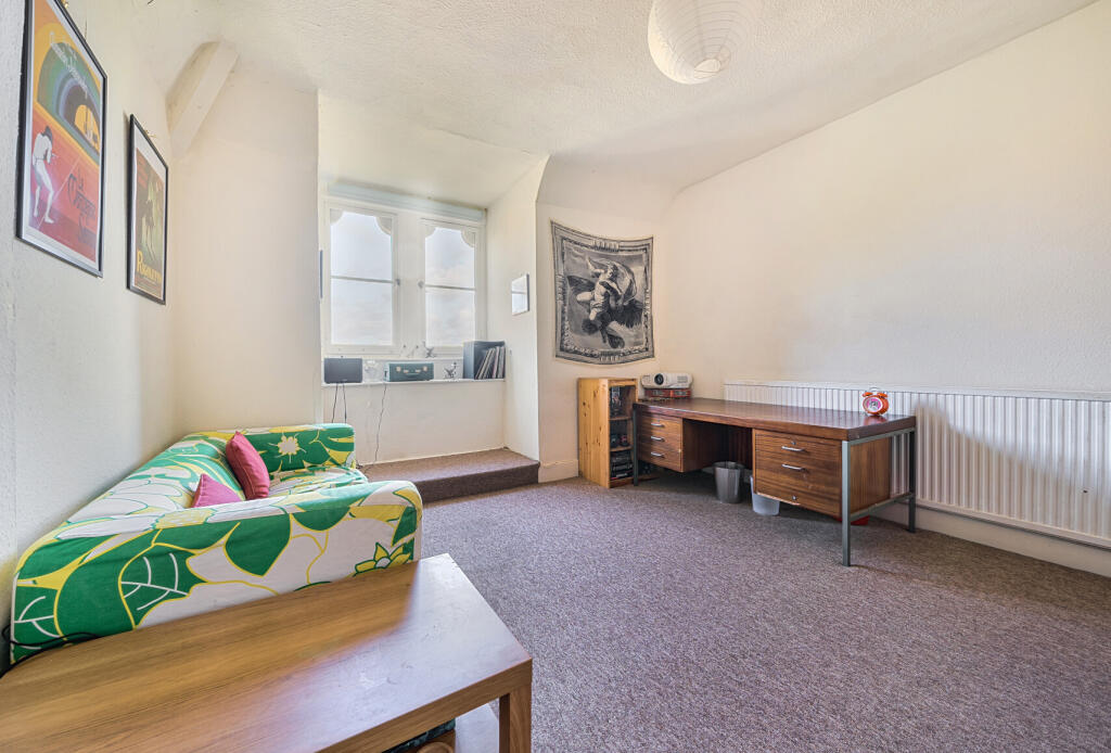 1306236-7-6842b6e...