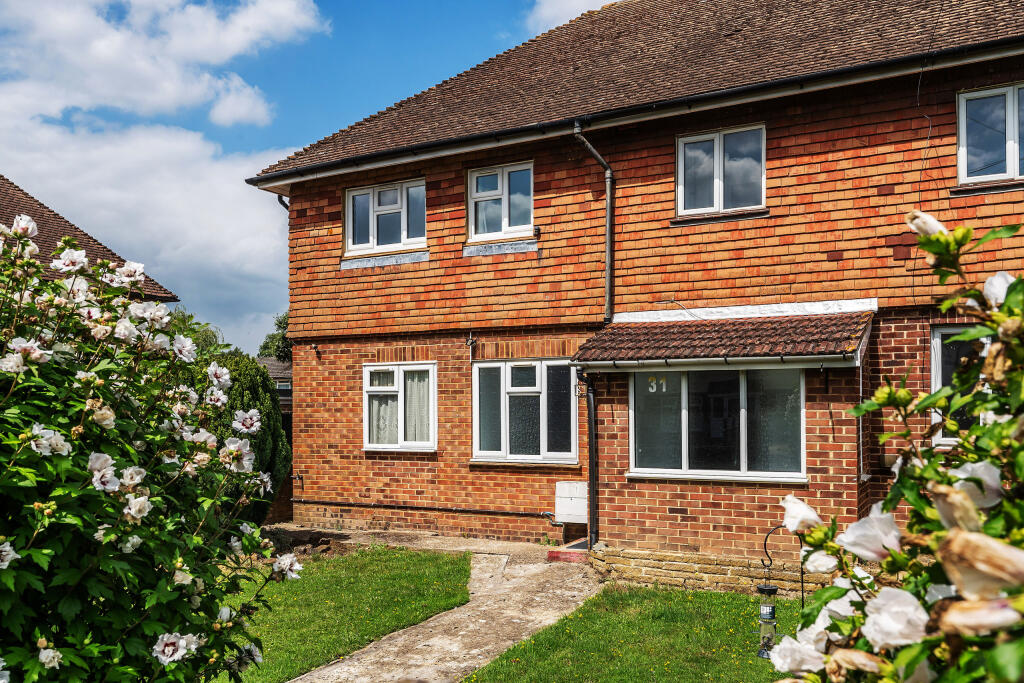 31-Pollards-Oak-Road-8