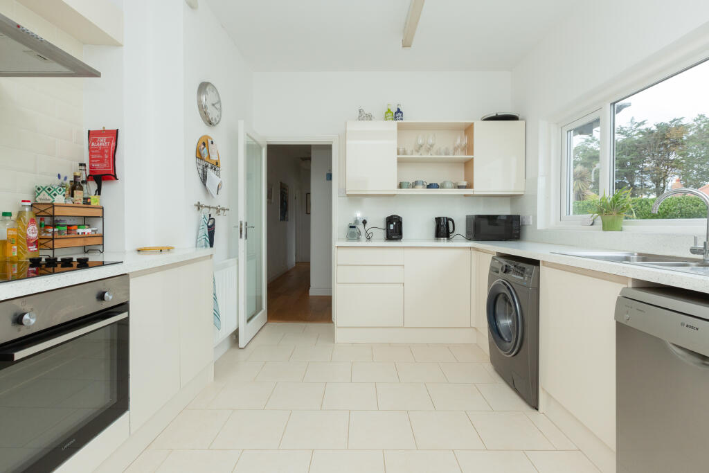 general 16 Convent R