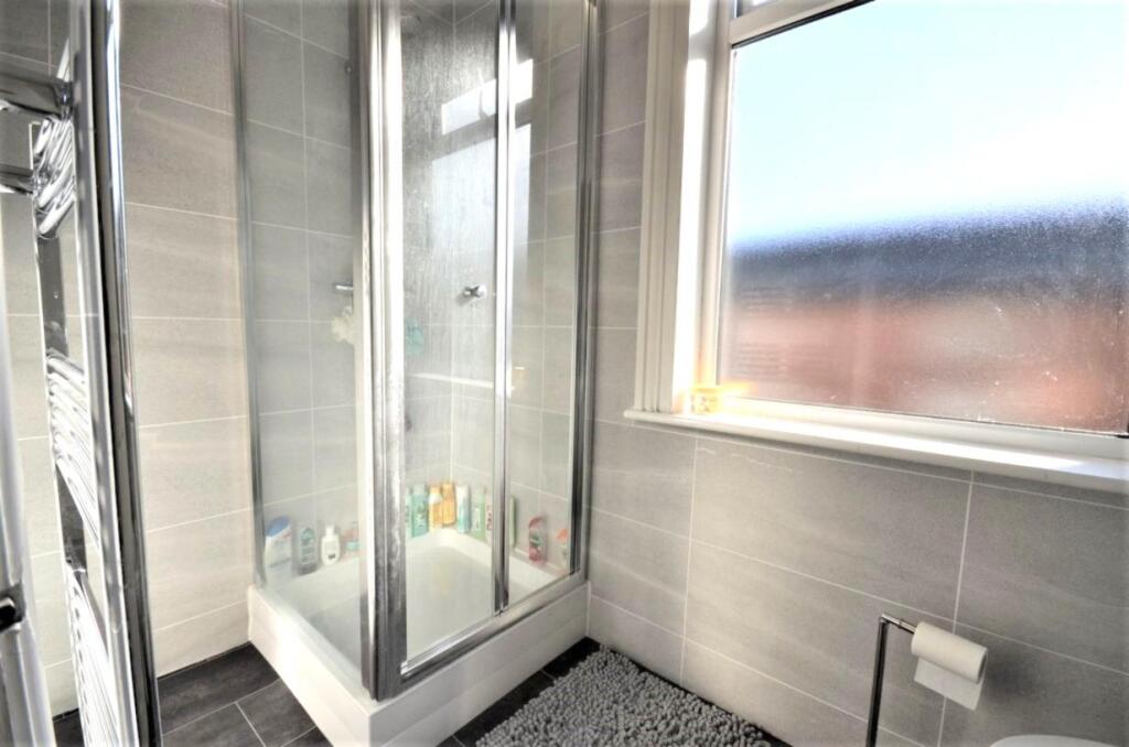 Bathroom.JPG