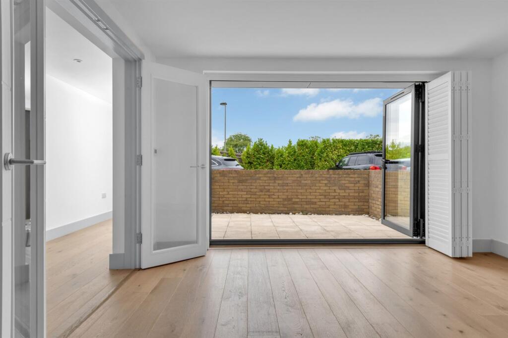 2 Eaton Crt-14 (FILEminimizer).jpg