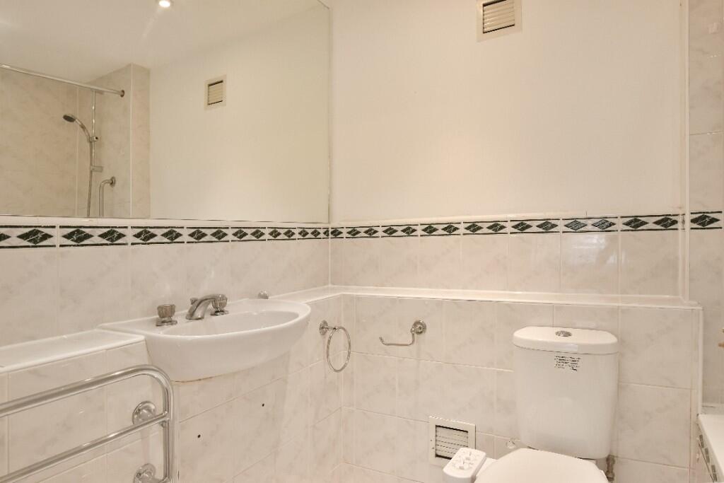 full bathroom