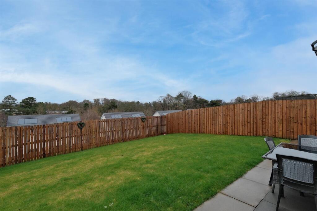 042-31 Ardencraig Terrace, Glasgow, G45 9BJ.jpg