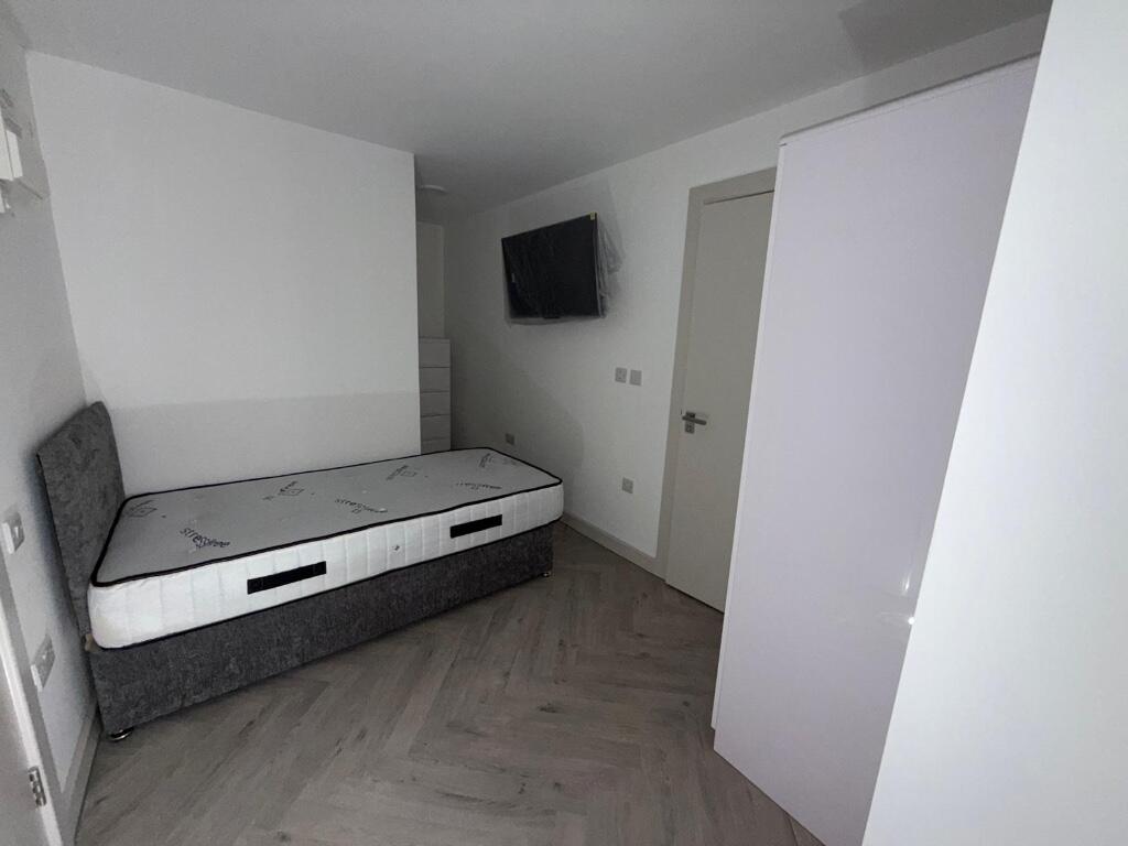 bed1