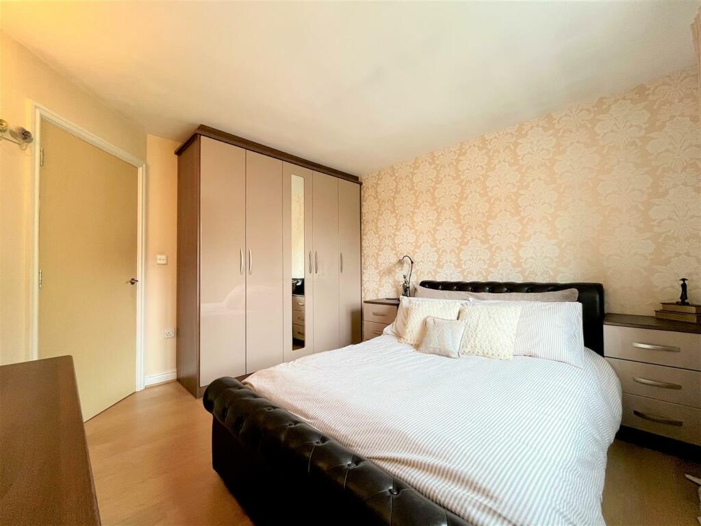 Bedroom 1 Aspect 2